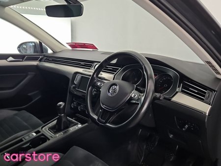 2016 Volkswagen Passat - thumbnail 9