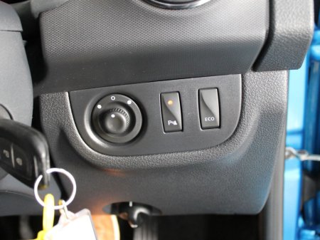 2017 Dacia Sandero 0.9tce (90) Laureate S/S 5DR €8,499 thumbnail