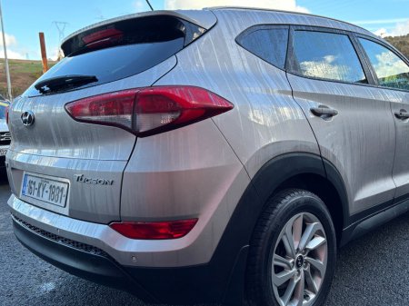 2016 Hyundai Tucson - thumbnail 16