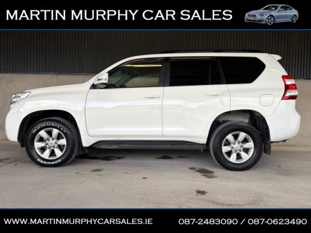 2016 Toyota Landcruiser - thumbnail 3