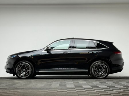 2023 Mercedes-Benz EQC - thumbnail 4