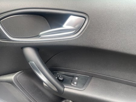 2011 Audi A1 - thumbnail 16