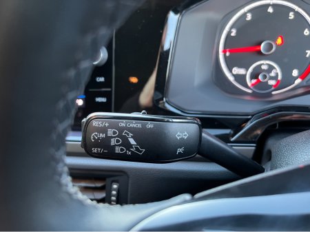 2019 Volkswagen Polo COMFORTLINE AUTOMATIC 1.0 PETROL //REVERSE CAMERA//CARPLAY// €15,950 thumbnail