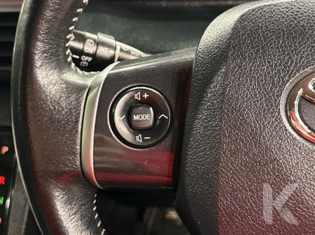 2020 Toyota Sienta - thumbnail 18