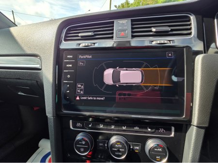 2020 Volkswagen Golf 1.4 FULL LEATHER SEATS ELECTRIC MEMORY SEATS  NAVI VIRTUAL CLOCKS ANDROID AUTO CARPLAY BLIND SPOT REAR TRAFFIC ASSIST ROAD SIGN RECOGNIZING  LANE ASSIST LOW TAX BAND €22,950 thumbnail