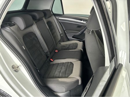 2013 Volkswagen Golf - thumbnail 10