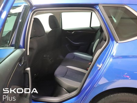 2023 Skoda Kamiq Style 1.0TSI 110HP €24,950 thumbnail