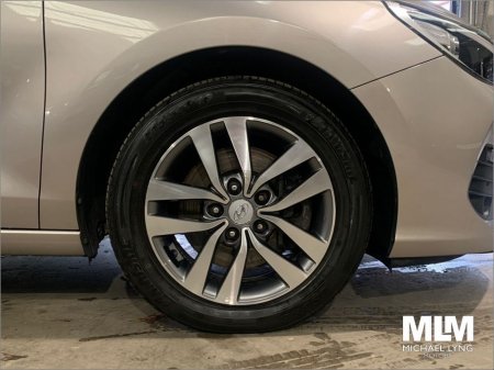 2019 Hyundai i30 - thumbnail 11