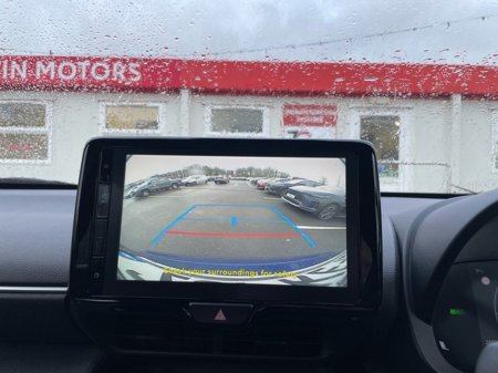 2025 Toyota Yaris Cross - thumbnail 16