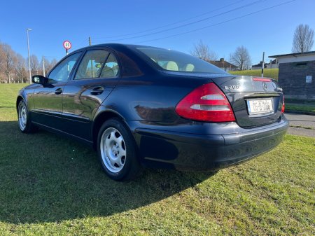 2005 Mercedes-Benz E Class - thumbnail 6