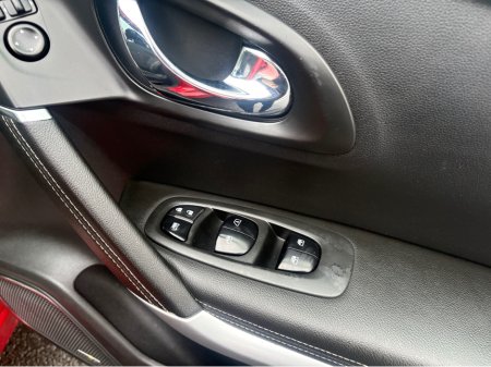 2016 Renault Kadjar SIGNATURE NAV ENERGY DC 4DR A thumbnail