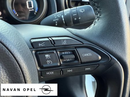 2023 Toyota Yaris Cross Cross Luna 1.5 Hybrid €26,950 thumbnail