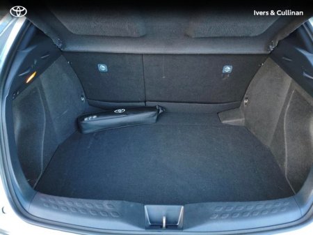 2022 Toyota C-HR C-HR HYBRID SPORT €24,990 thumbnail