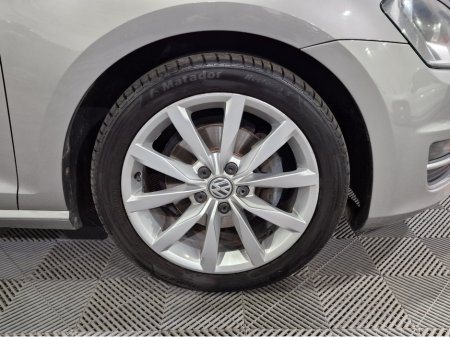 2013 Volkswagen Golf - thumbnail 23