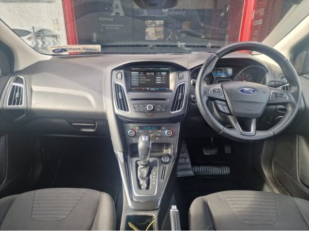 2015 Ford Focus - thumbnail 27