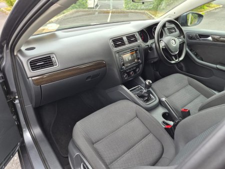 2015 Volkswagen Jetta - thumbnail 20