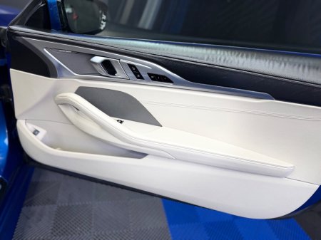 2020 BMW 8 Series - thumbnail 23