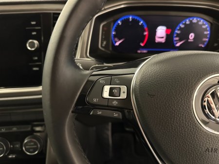 2020 Volkswagen T-Roc - thumbnail 25