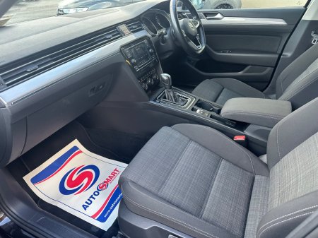 2020 Volkswagen Passat - thumbnail 11