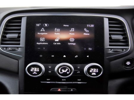 2021 Renault Megane - thumbnail 19