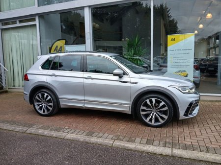 2023 Volkswagen Tiguan 2.0 TDI 150HP R-Line, Silver Met, FSH, 1 owner, 72km. €41,500 thumbnail