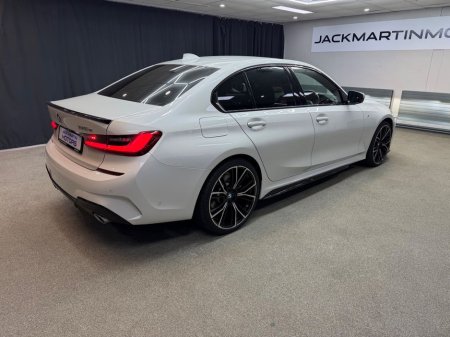 2021 BMW 3 Series - thumbnail 14