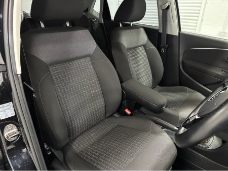 2016 Volkswagen Polo (162) POLO 1.2TSI COMFORTLINE DSG LOW KMS VW/AUDI SPECIALISTS WWW.DENISDARCYCARS.IE €12,950 thumbnail