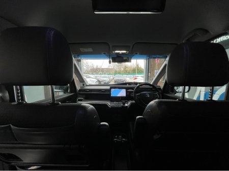 2020 Honda Stepwagon - thumbnail 18