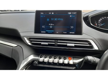 2023 Peugeot 3008 - thumbnail 7