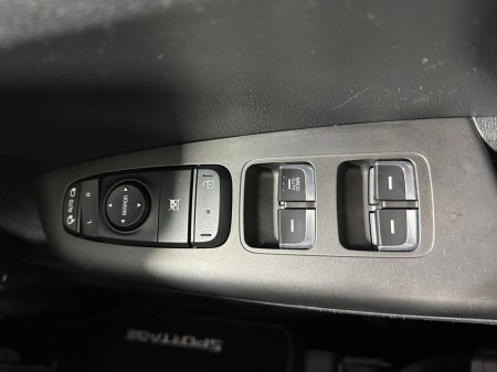 2020 Kia Sportage - thumbnail 18