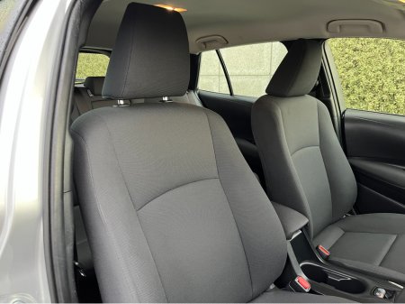 2022 Toyota Corolla TOURING HYBRID AUTOMATIC 1.8 PETROL //REVERSE CAMERA//ADAPTIVE CRUISE CONTROL// €19,950 thumbnail