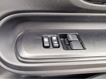 2017 Toyota Aqua - thumbnail 19