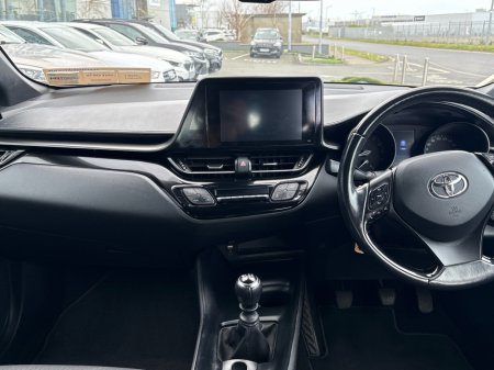 2018 Toyota C-HR - thumbnail 14