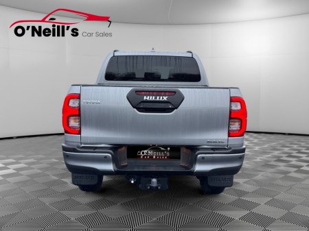 2024 Toyota Hilux *NO VAT* 2.8 INVINCIBLE AUTO #319 €51,999 thumbnail