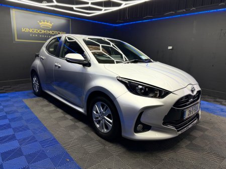 2021 Toyota Yaris - thumbnail 3