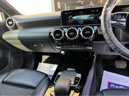 2019 Mercedes-Benz 180 - thumbnail 11