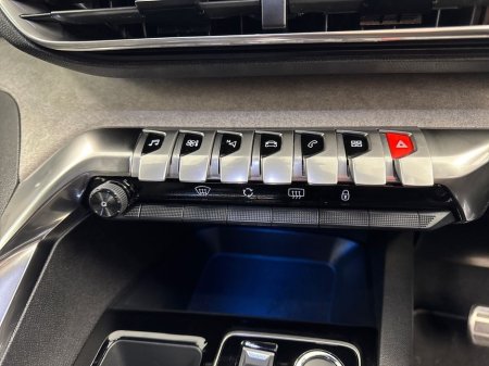 2024 Peugeot 3008 - thumbnail 17