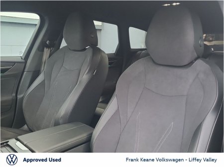 2025 Volkswagen ID.7 TOURER PRO PLUS €47,995 thumbnail