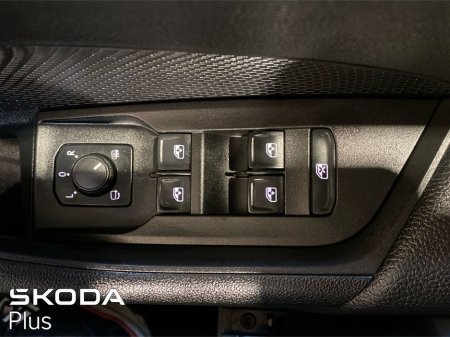 2025 Skoda Octavia Combi Selection 2.0TDI 150bhp DSG €39,950 thumbnail