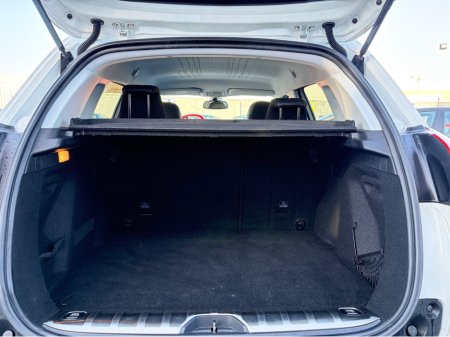 2017 Peugeot 2008 1.2 ALLURE  AUTOMATIC ** TOP SPEC ** 2 KEYS ** SUPERB EXAMPLE ** €11,995 thumbnail