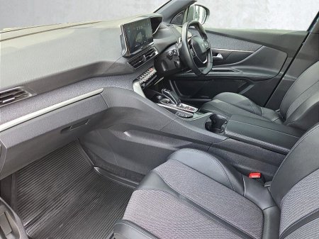 2023 Peugeot 5008 - thumbnail 6