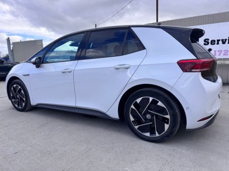 2023 Volkswagen ID.3 - view 4