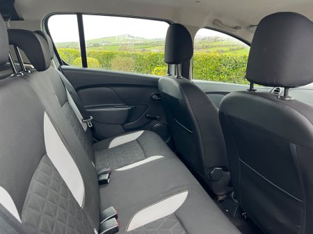 2016 Dacia Sandero Stepway 1.5 dCi 90 STEPWAY ALTERNATIVE €8,950 thumbnail