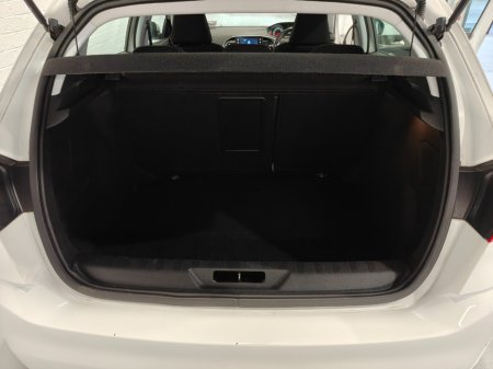 2016 Peugeot 308 - thumbnail 17