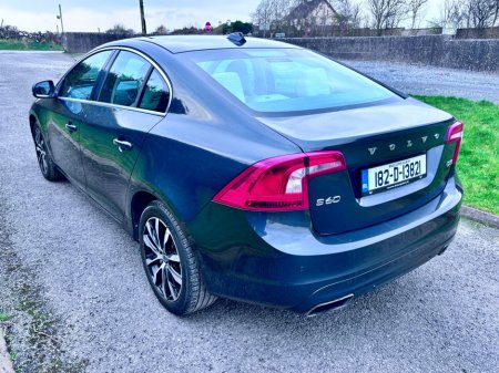 2018 Volvo S60 - thumbnail 5