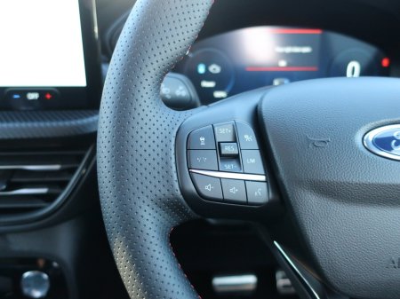 2026 Ford Kuga 2.5 Duratec 243PS PHEV ST-Line X Auto €45,995 thumbnail