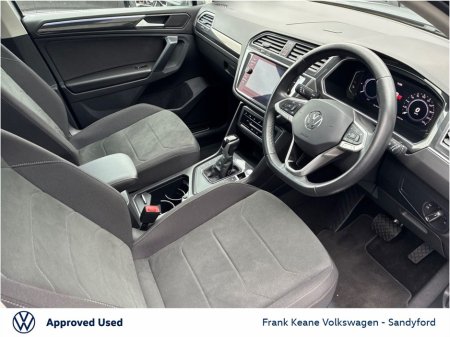 2024 Volkswagen Tiguan 1.4 TSI PHEV 245HP Elegance AUTO @Frank Keane Volkswagen South Dublin €42,945 thumbnail