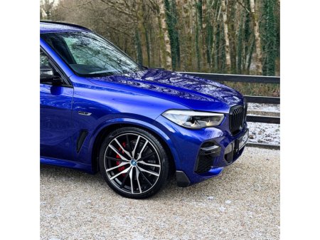 2022 BMW X5 2022 (221) BMW X5 45e M Sport Pro *SAN MARINO BLUE €64,999