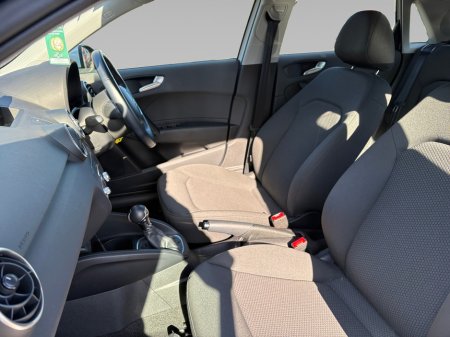 2017 Audi A1 - thumbnail 10