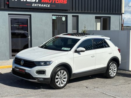 2020 Volkswagen T-Roc - thumbnail 1